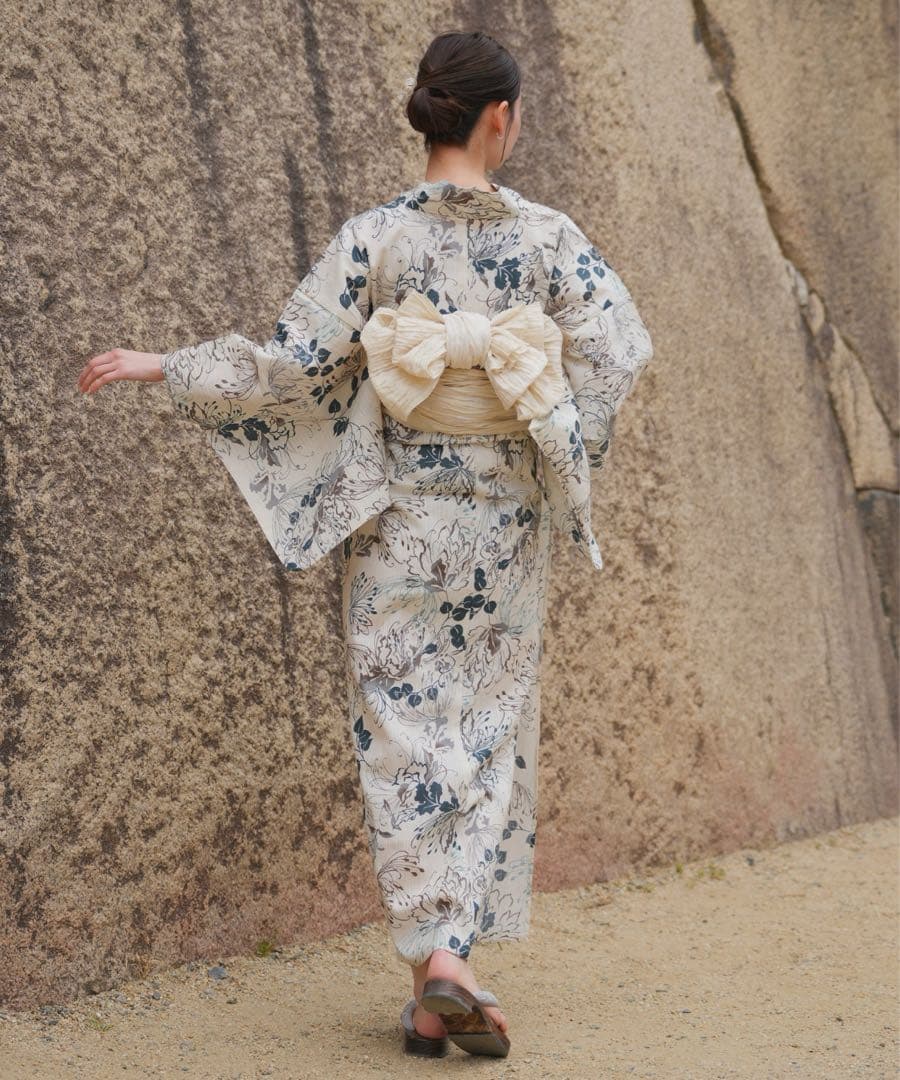 浴衣＋帯 utatane 先染めベージュ風にみずみずしい糸菊