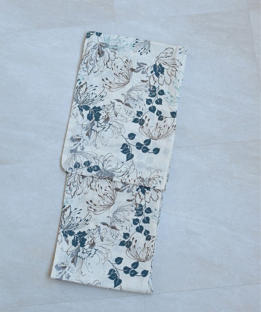 浴衣＋帯 utatane 先染めベージュ風にみずみずしい糸菊