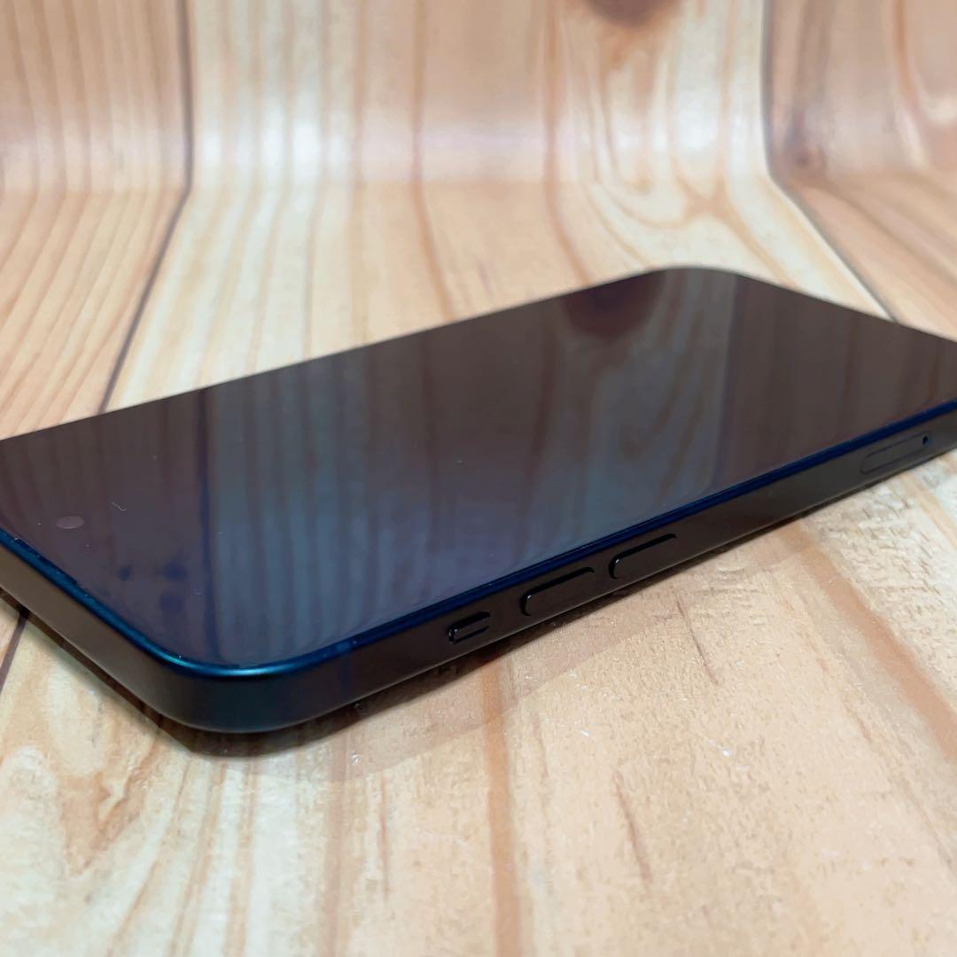 SIMフリー 本体 iPhone 15 128 GB 589 ブラック 電池良好