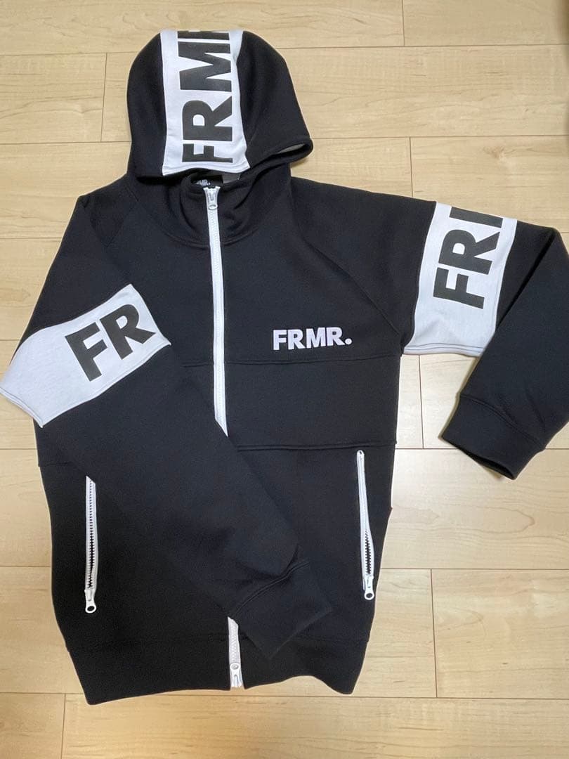 FRMR. フード付　ジャージ　セットアップ　ブラック　ゴルフ　ウェア