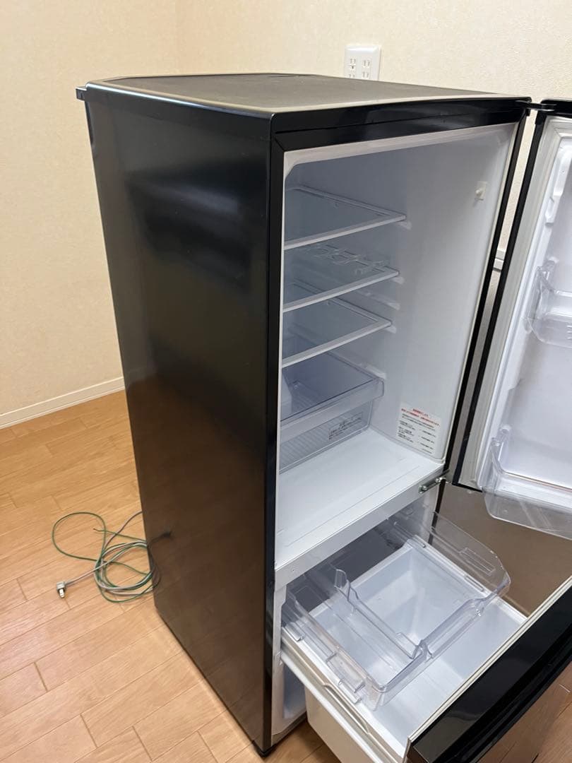 三菱電気株式会社 三菱ノンフロン冷凍冷蔵庫 MR-P15C-B型 2018年製造