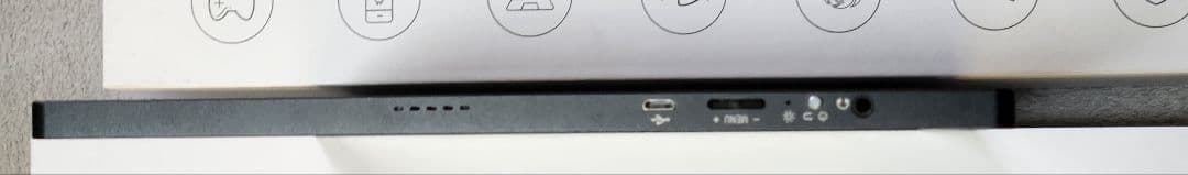 モニター16インチ4k