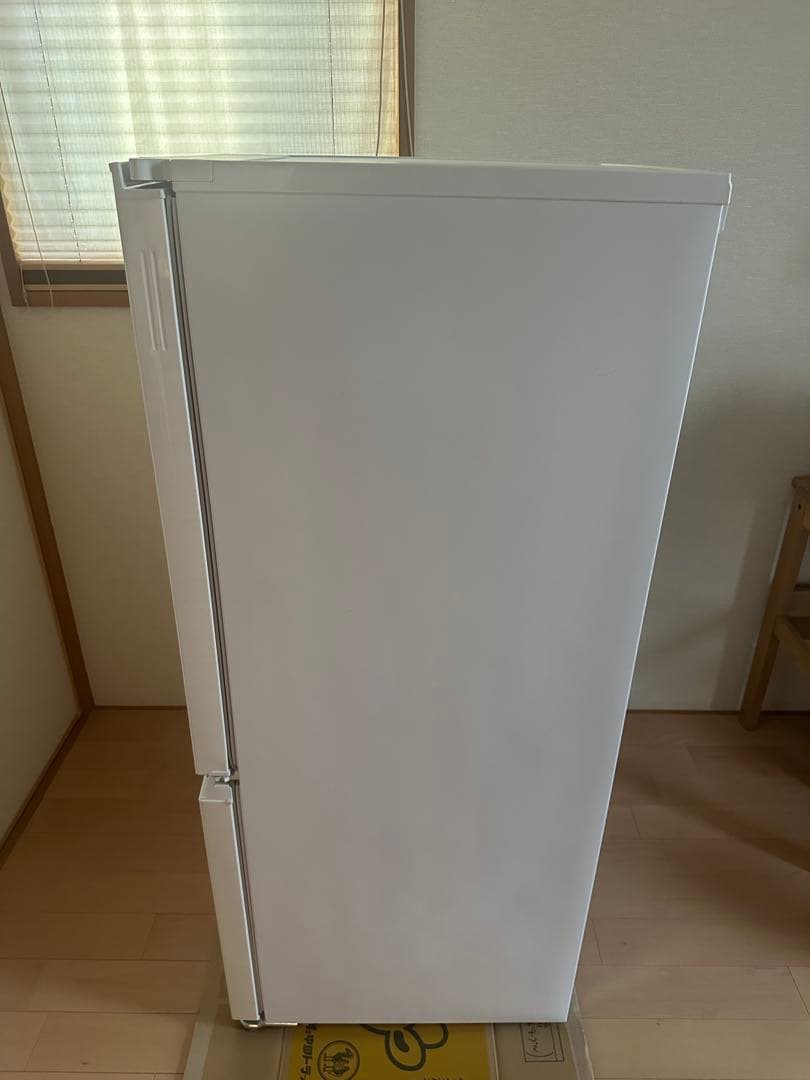 【めえ】SHARP 冷蔵庫 SJ-D18H-W 179L 2022年モデル