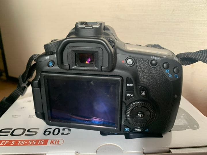 Muốn lên đời nên bán. Không có vết xước