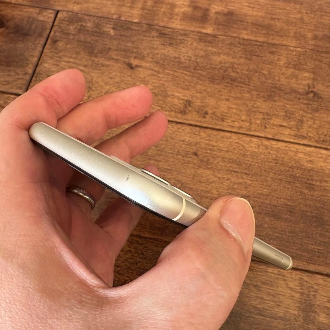 携帯電話本体 iPhone11 64GB