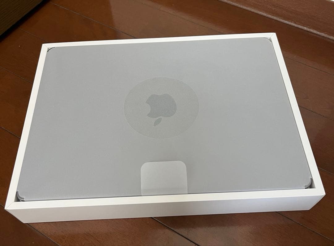 macbook air m2 8gb 256gb 13.6インチ