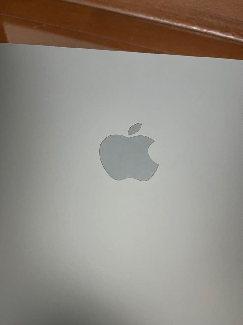 macbook air m2 8gb 256gb 13.6インチ