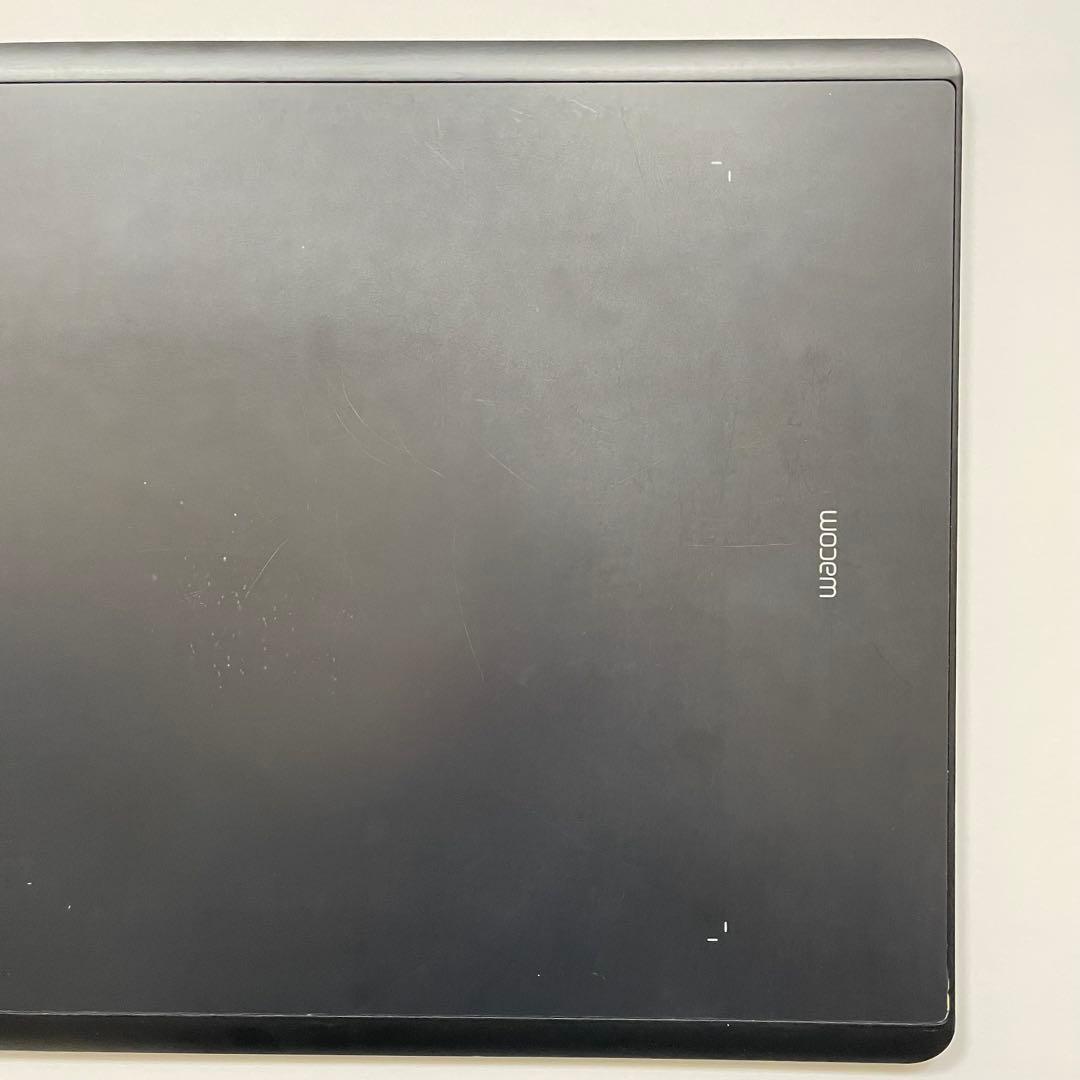 Wacom プロフェッショナルペンタブレットIntuos Pro Lサイズ