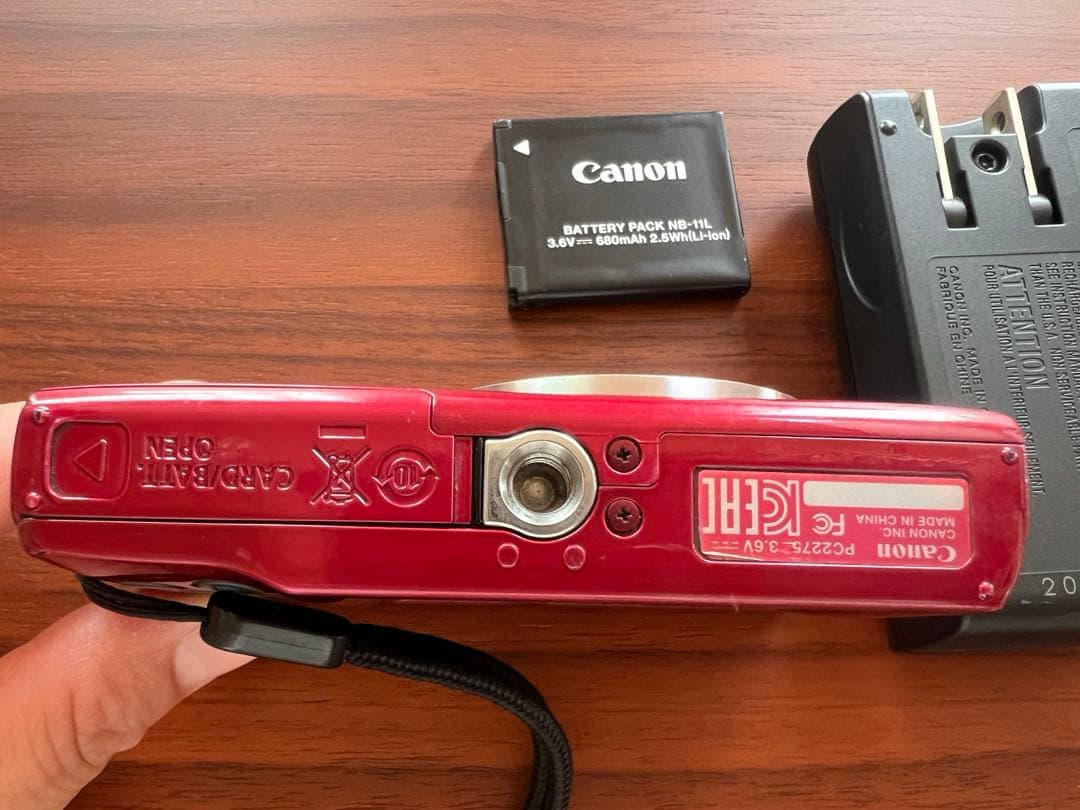 Canon IXY 180 レッド　（その2）