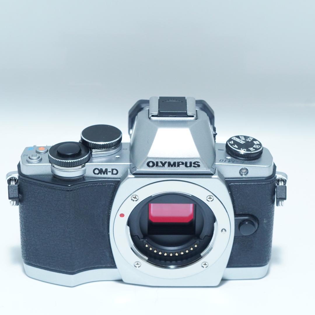 オリンパス OM-D E-M10 レンズセット ミラーレス