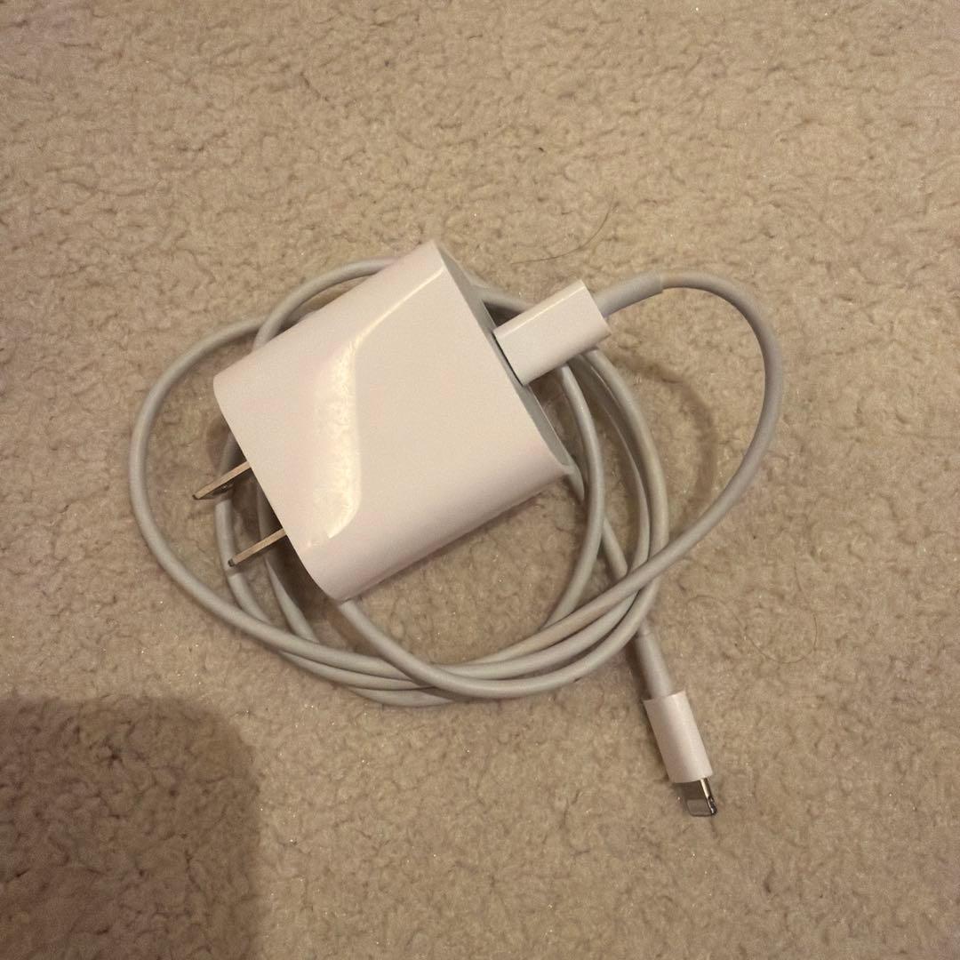 iPhone 12Pro 128GB本体 typeC-lightningコード付