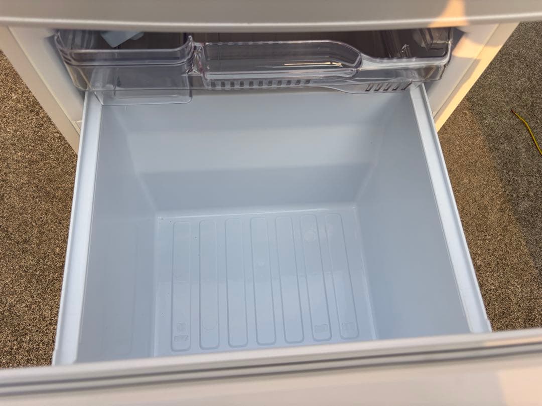 MITSUBISHI 冷蔵庫 146L 高年式 2023年 ホワイト