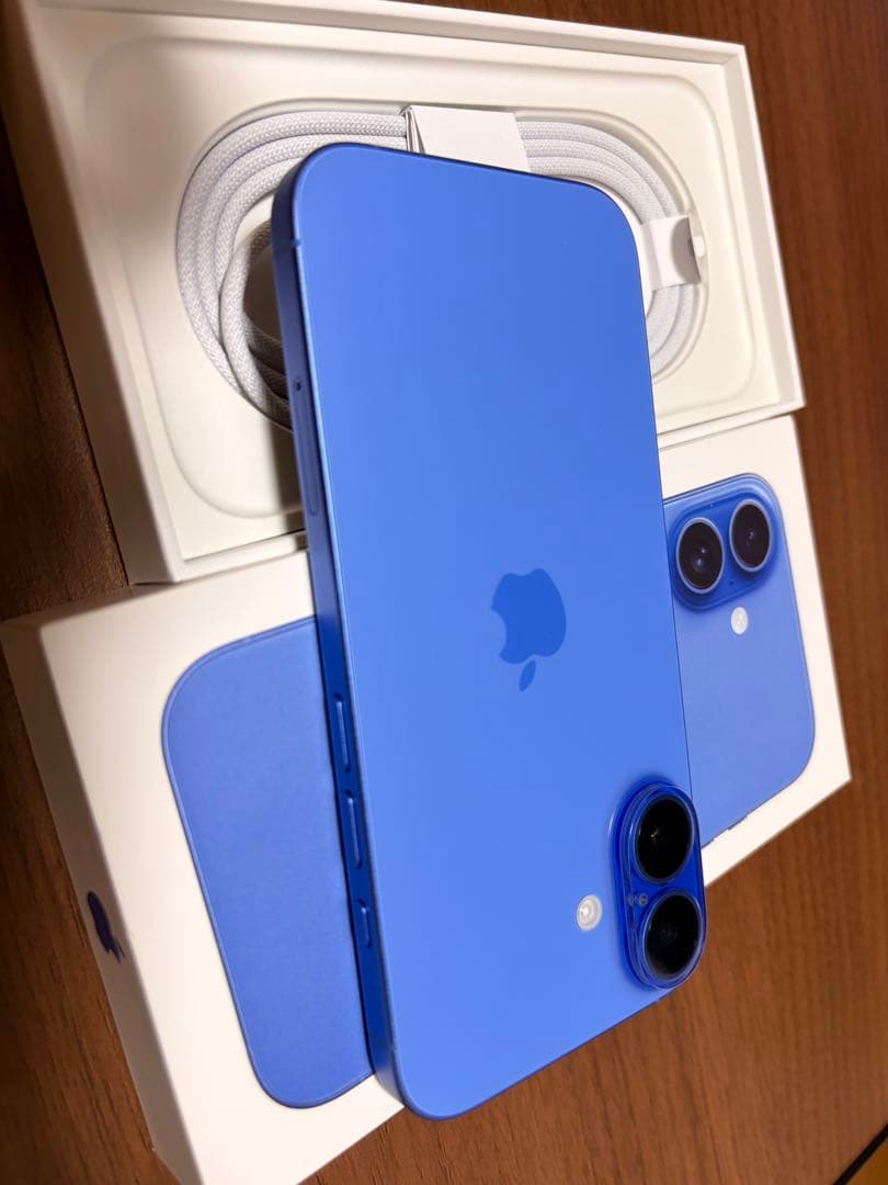 【美品】iPhone16 128GB ウルトラマリン