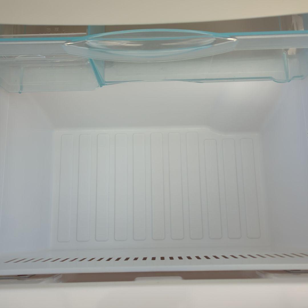 N*H　クリーム色レトロ冷蔵庫 ナショナル ウィル NR-B26B1