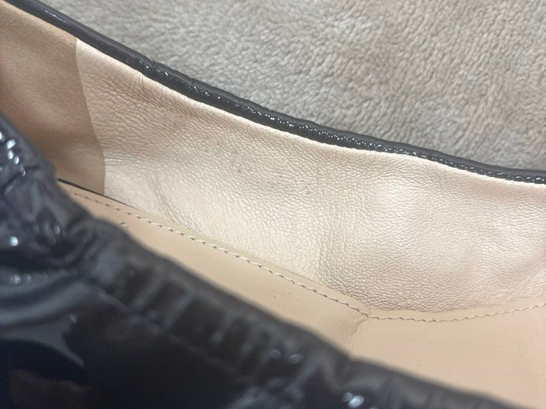 PRADA ネイビー パテントフラットシューズ