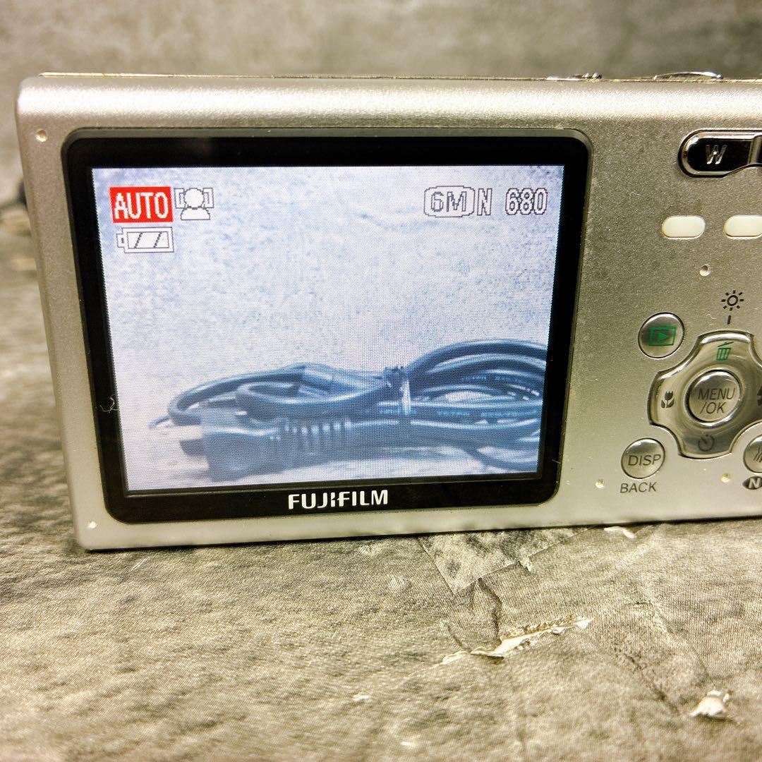 美品　FUJIFILM FINEPIX Z5 ピンク 6.3メガピクセル