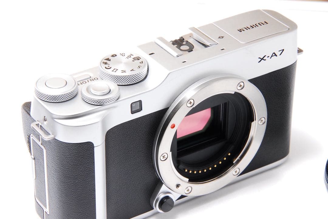 FUJIFILM X-A7 ボディ 3.5インチ 大型モニター Wi-Fi