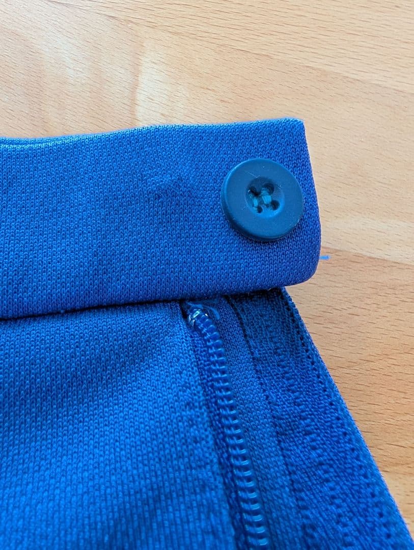 横浜体育クラブ チア　ユニフォーム　Sサイズ