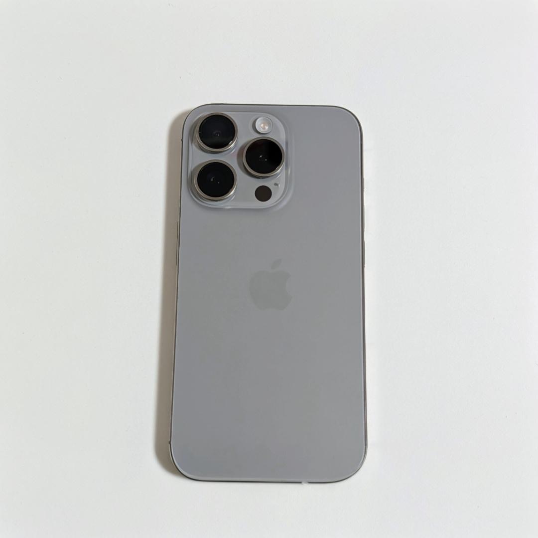 iPhone 15 Pro ナチュラルチタニウム 256GB SIMフリー