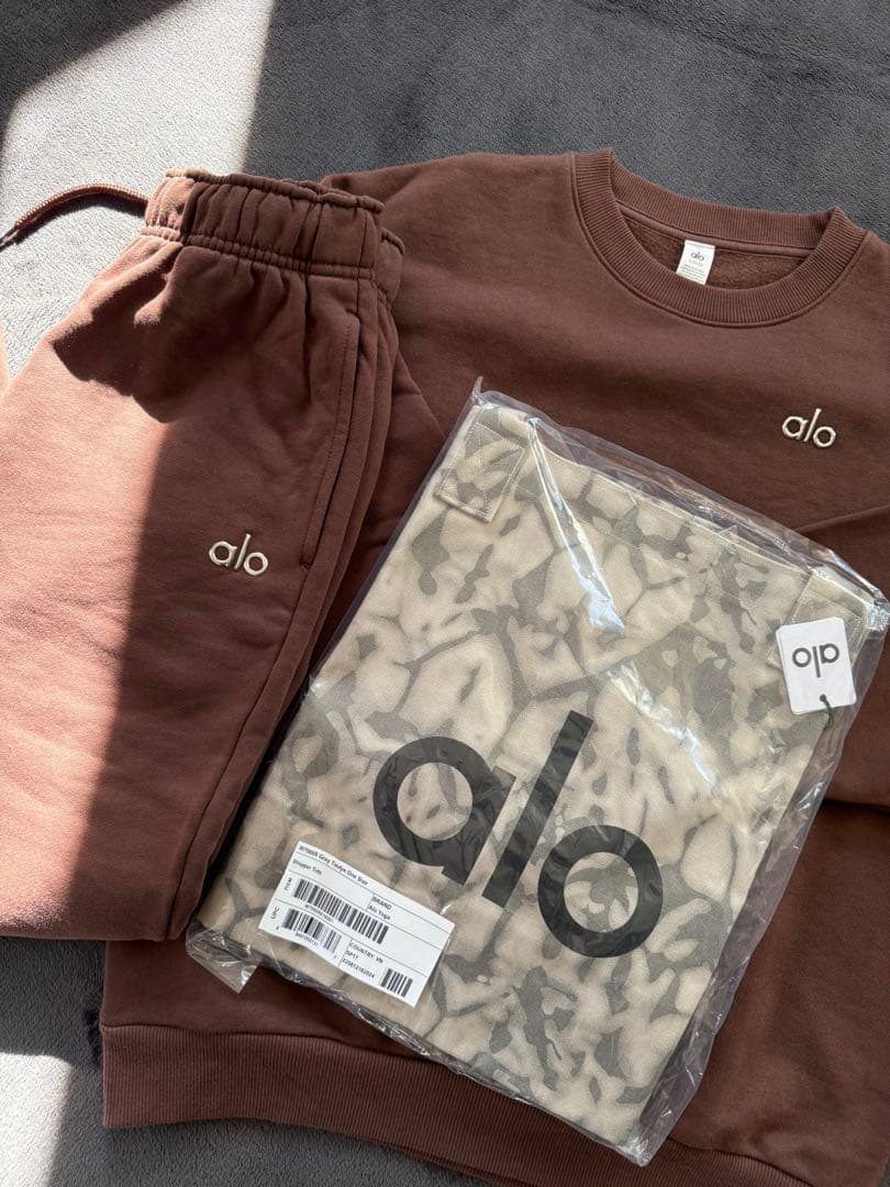 【ALO】Accolade Straight Leg Sweatpant セット