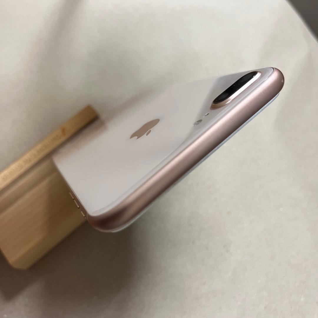 iPhone 8 Plus ゴールド256GB SIMロック解除済み