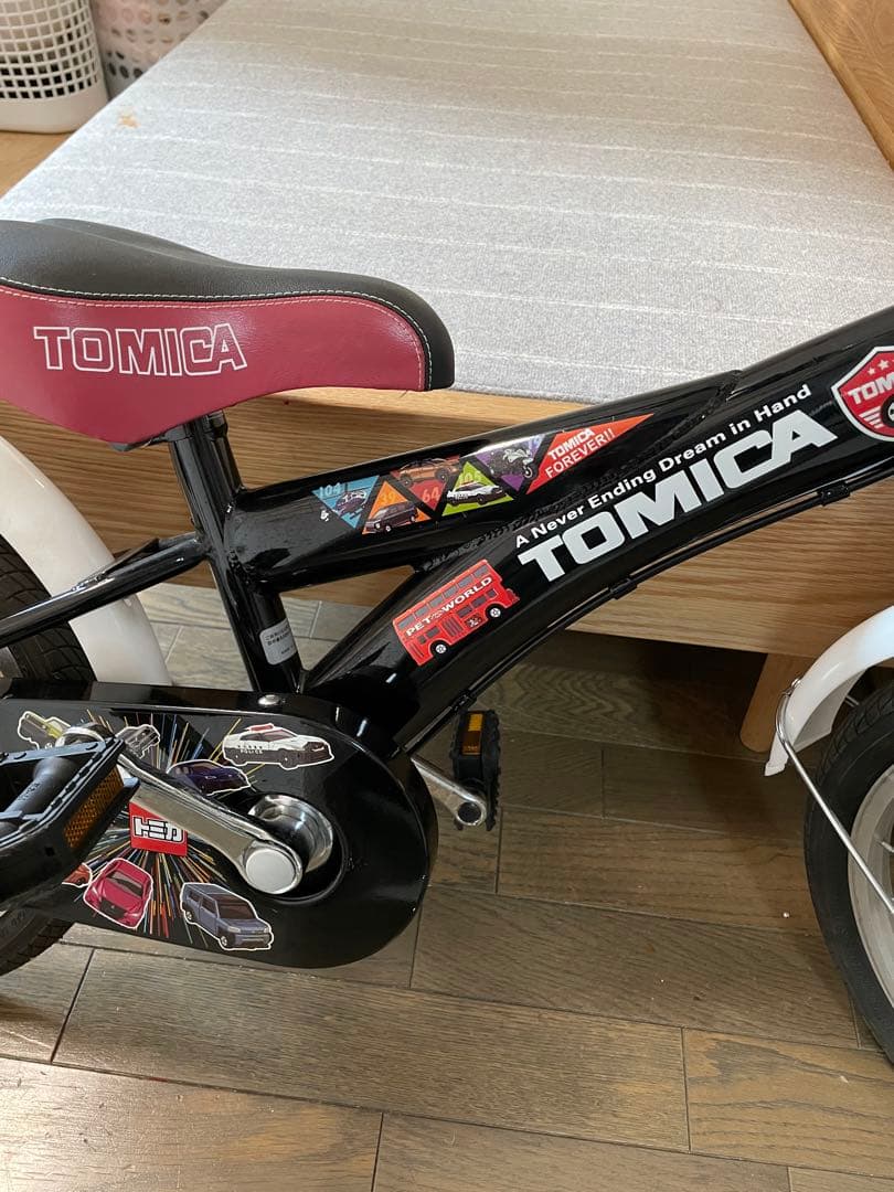 TOMICA 幼児用自転車 前カゴ付き　16インチ