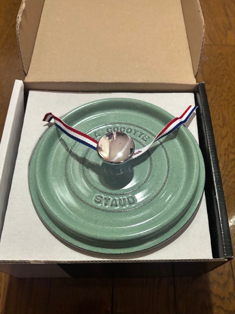 STAUB ストウブ ココット・ラウンド セージグリーン18cm 新品 生涯保証