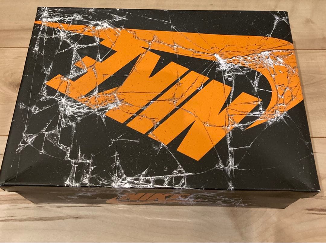 エアジョーダン1 レトロ HIGH OG メンズシューズ　オレンジ/ブラック