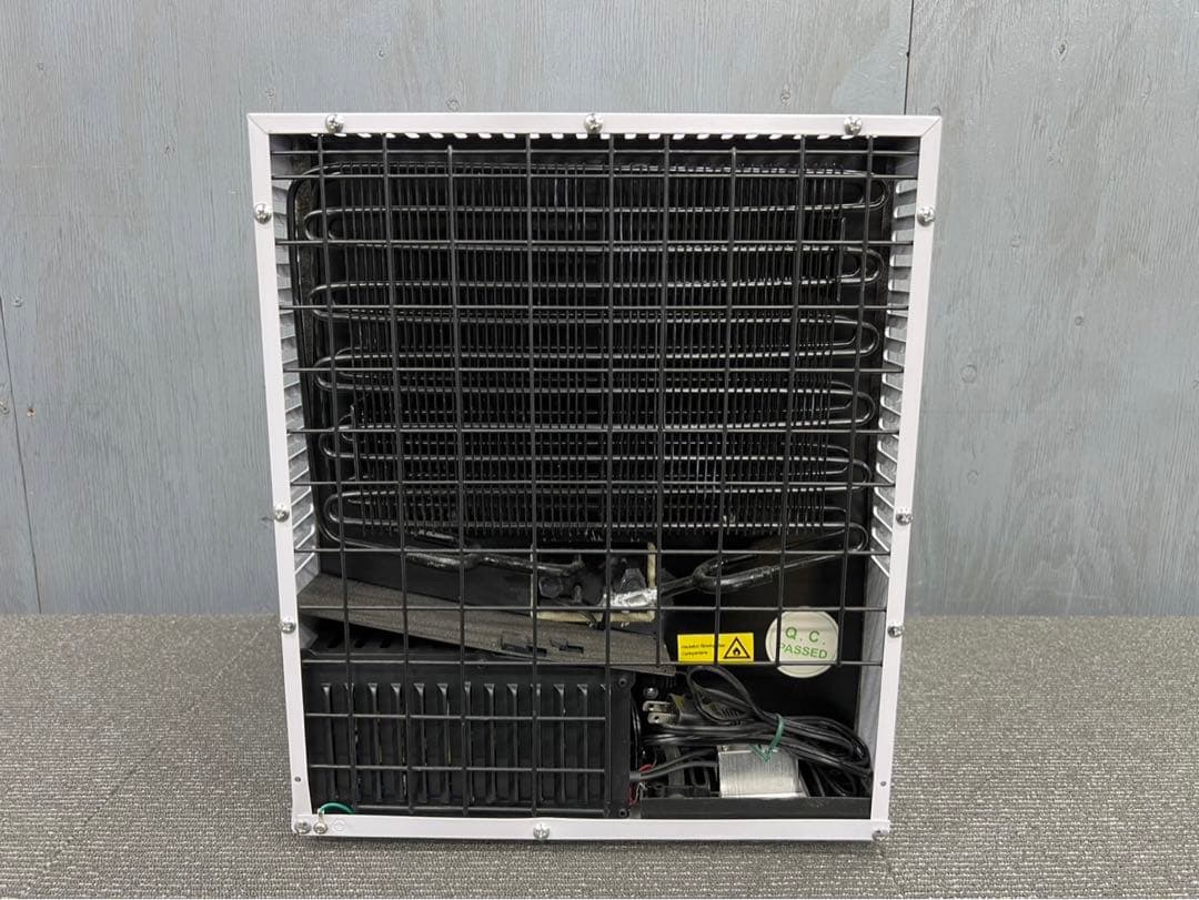 A2◆送料無料◆LOTS サイレントミニ電子冷蔵庫　無音無振動　寝室　コンパクト