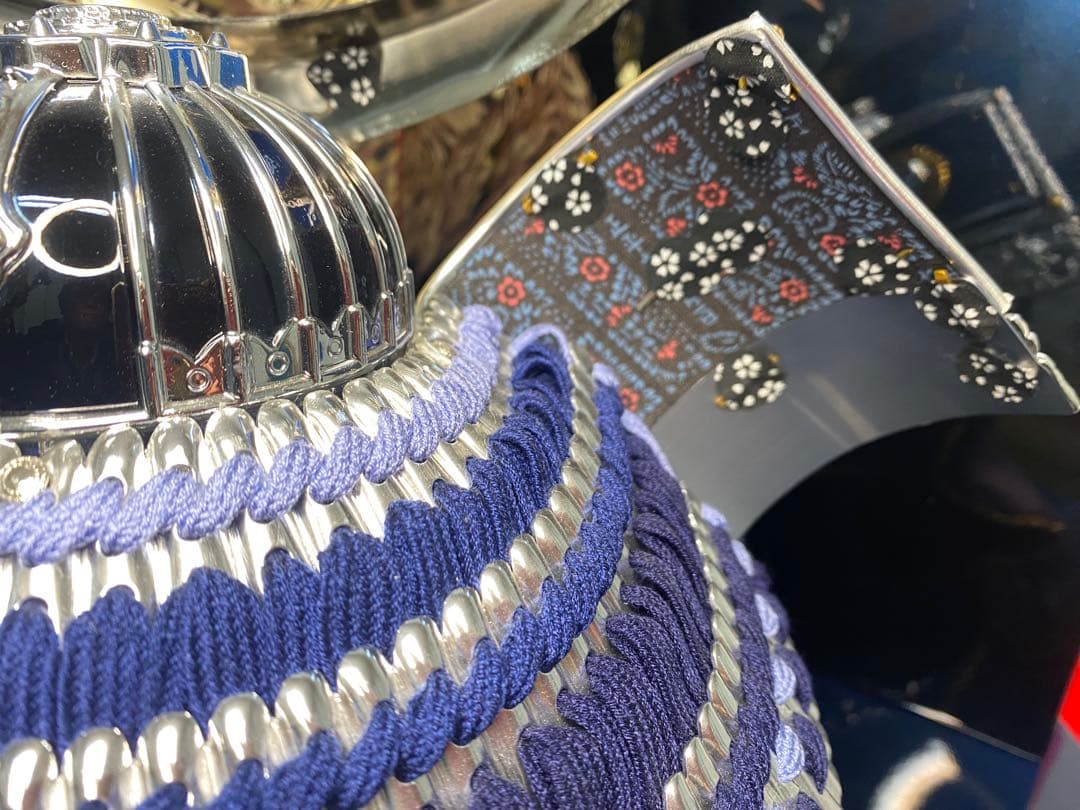 上杉謙信　東京久月　五月人形　家紋付き兜飾り収納セット・シルバー兜・天空シリーズ