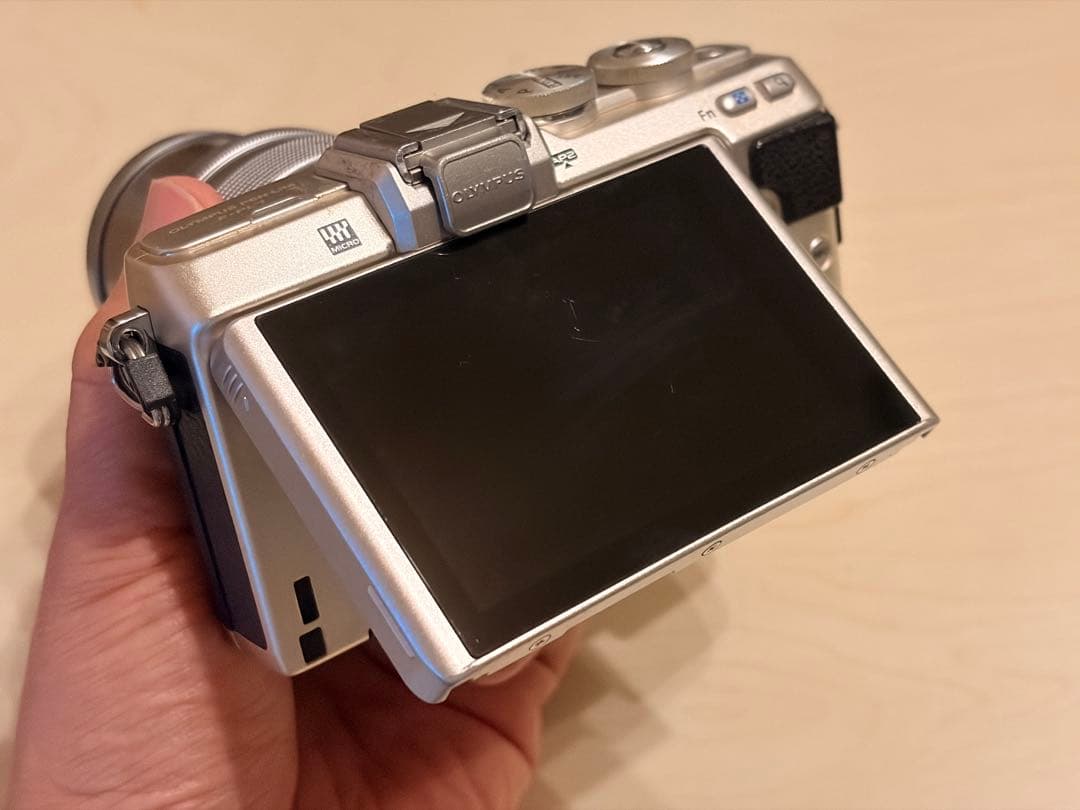 OLYMPUS E-PL7 本体 標準レンズ 純正バッテリー×2 他付属品付