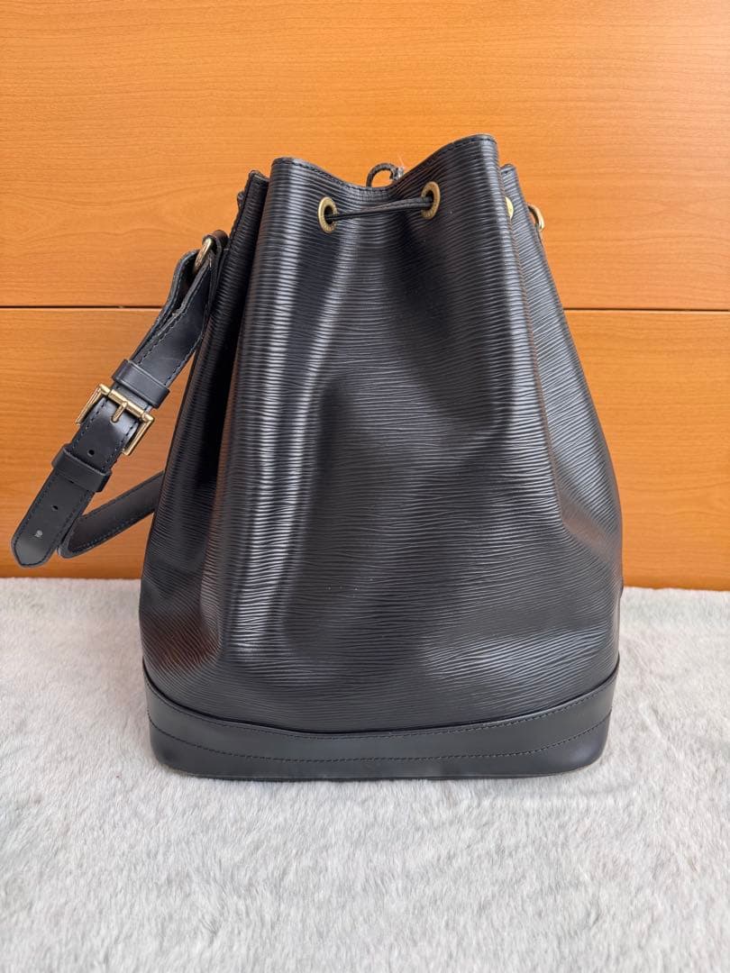 専用　ルイ・ヴィトン エピレザー バケットバッグ ブラック