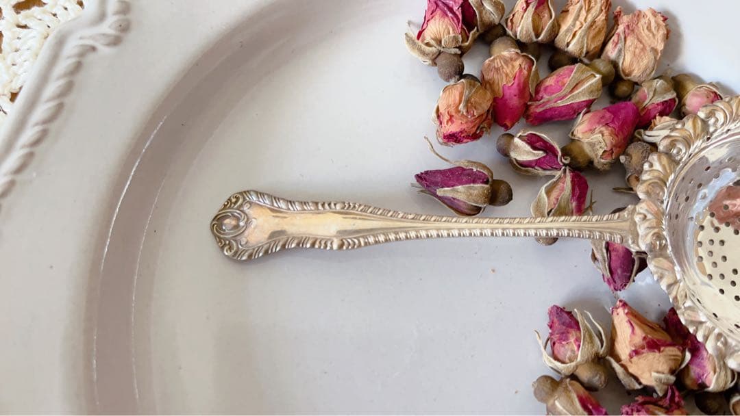 英国製純銀アンティークティーストレーナー