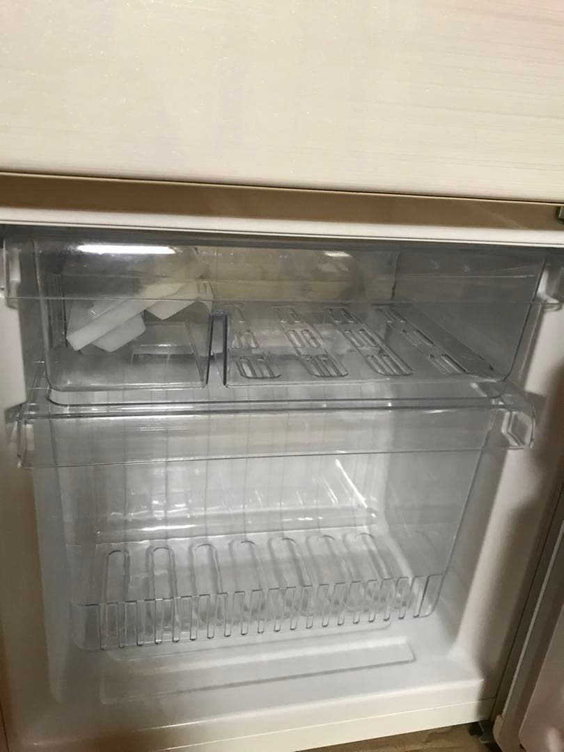 ユーイング　2ドア　　冷蔵庫 110L UR-F110F w