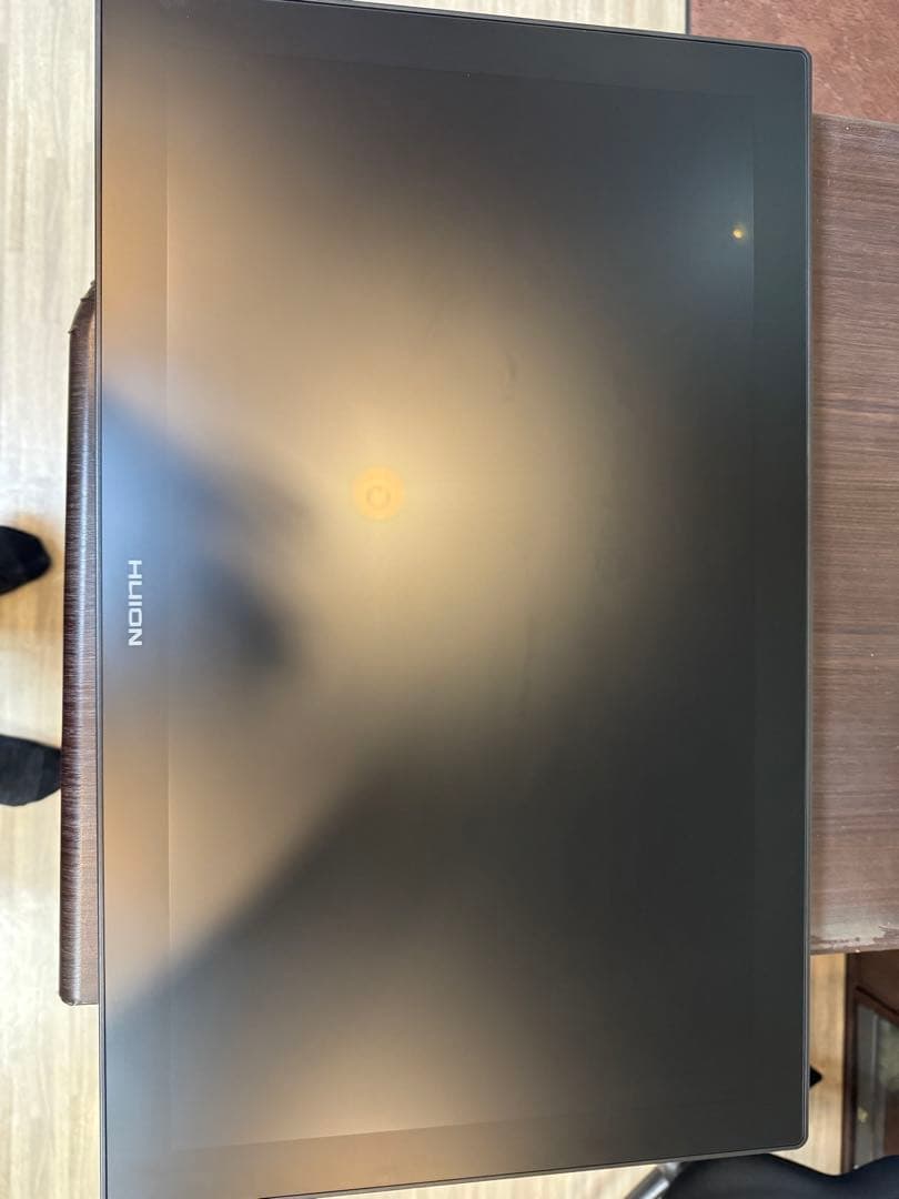 HUION Kamvas ＰＲＯ24（4K）液晶ペンタブレット本体 と付属品あり