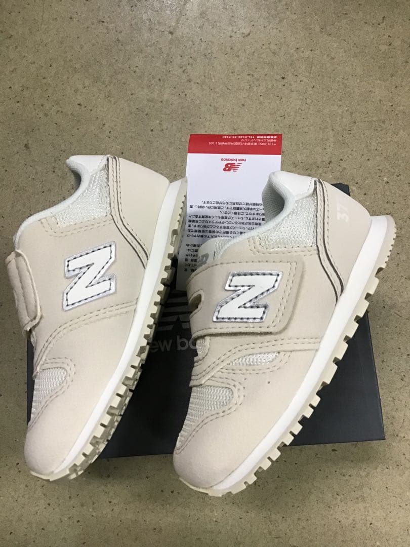 スニーカー momo