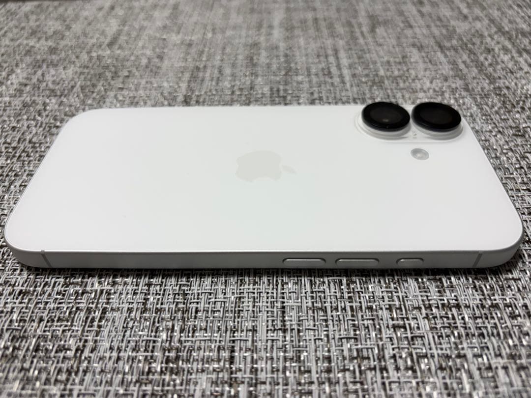 iPhone 17 ホワイト 256GB