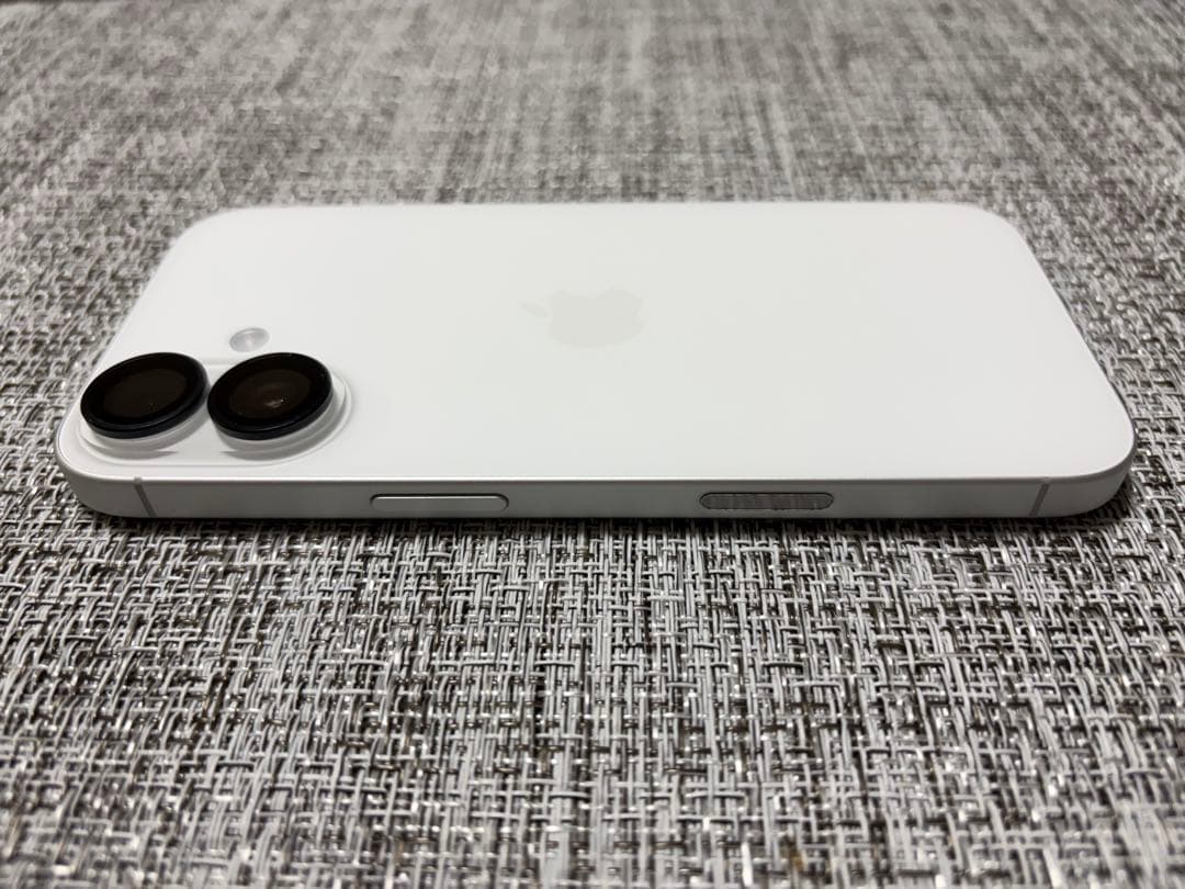 iPhone 17 ホワイト 256GB