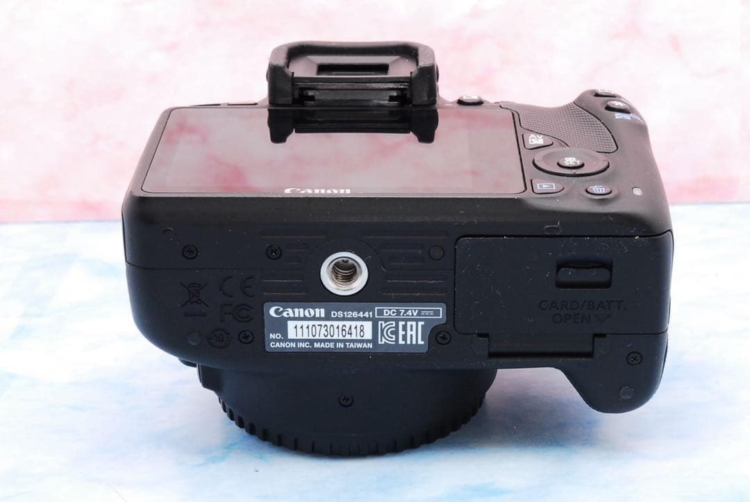 Canon Kiss X7☆一眼レフカメラ☆S数少☆豪華Wレンズ☆軽量＆小型