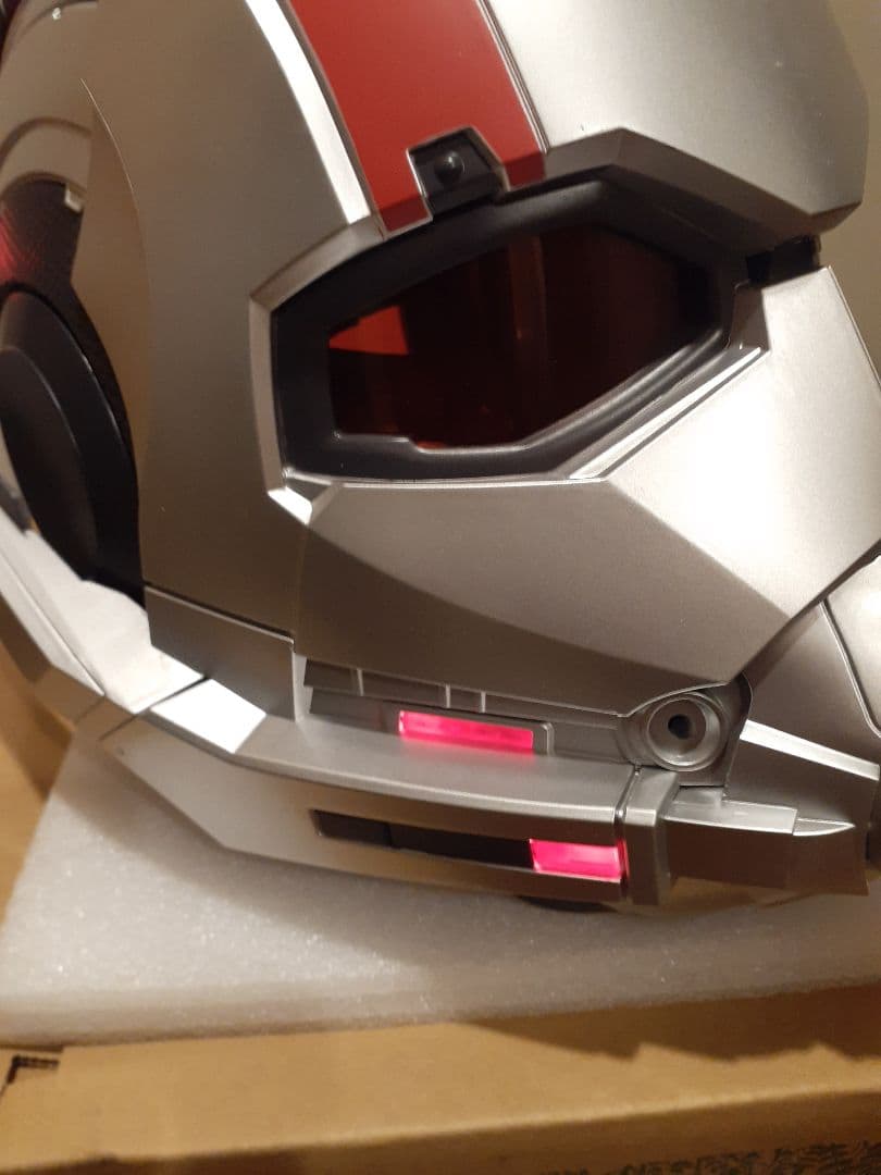 ハズブロ マーベルレジェンド１/1アントマン エレクトリックヘルメット