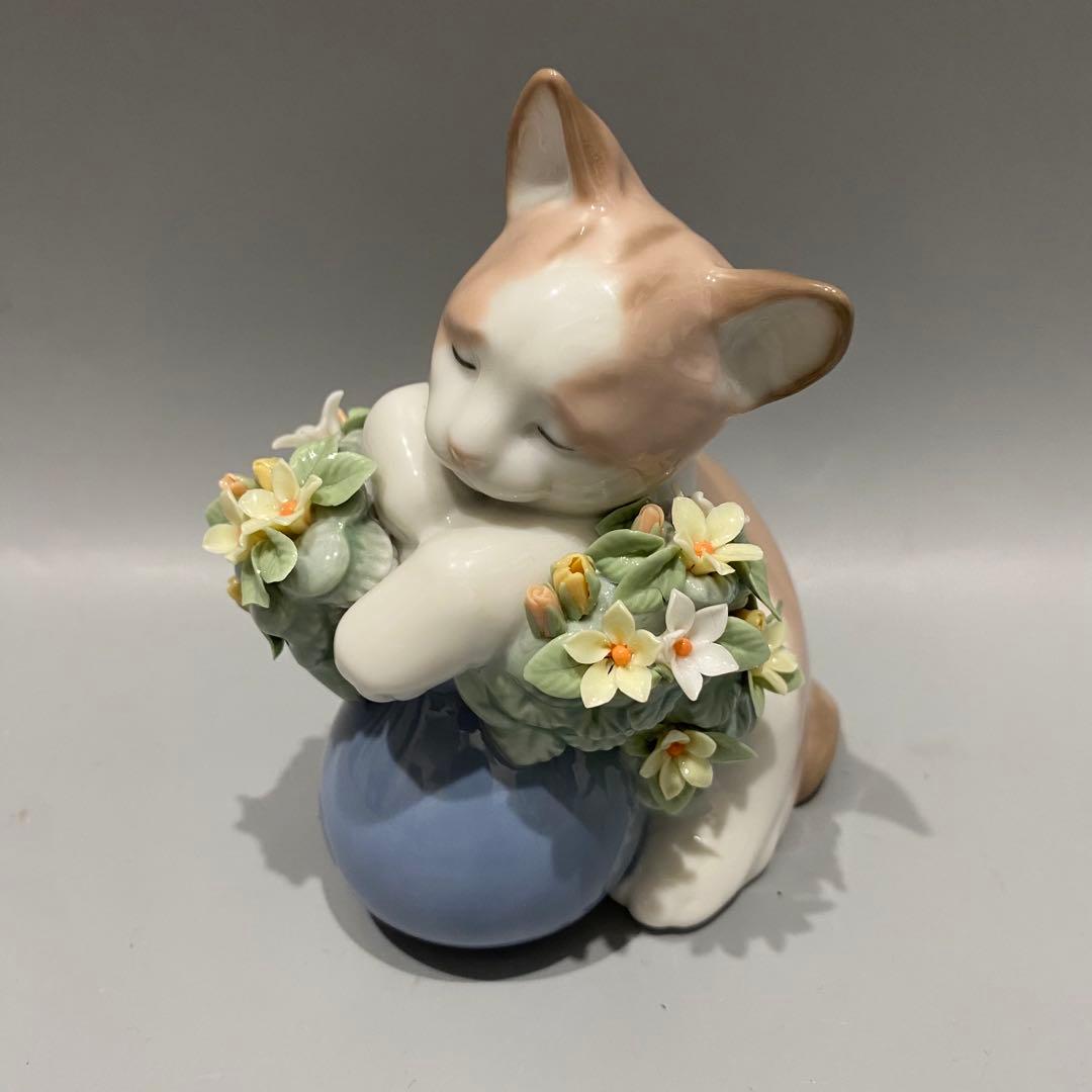 美品 LLADRO リヤドロ お昼寝の場所 子猫 磁器人形 インテリア 猫