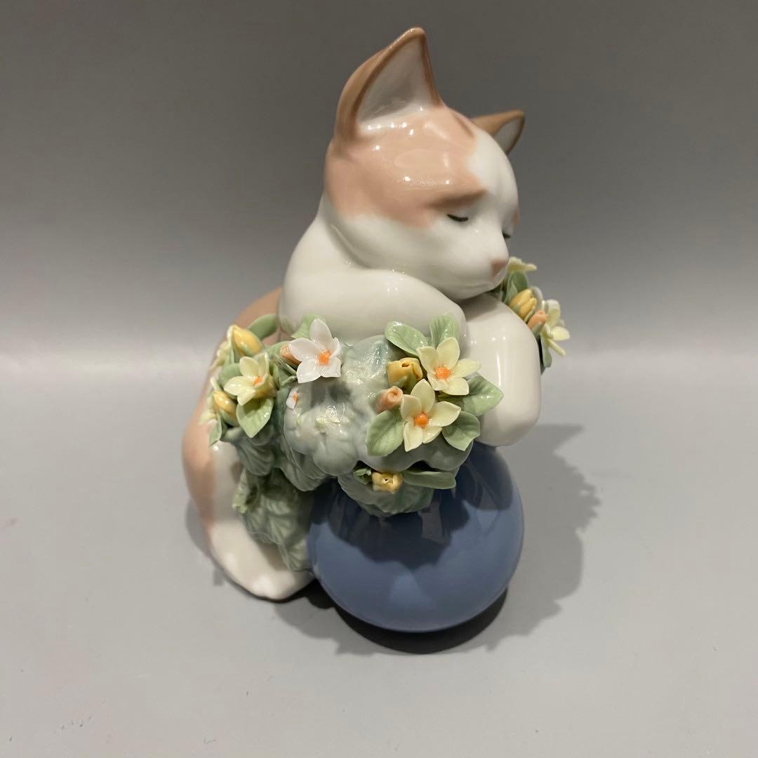 美品 LLADRO リヤドロ お昼寝の場所 子猫 磁器人形 インテリア 猫
