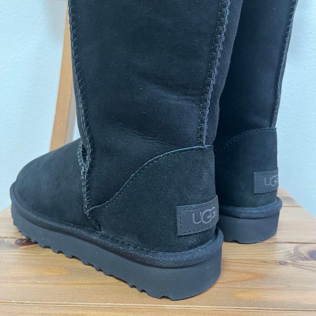 美品✨【UGG 】アグ　ムートンブーツ　ロング　クラシックトール2 黒　23㎝