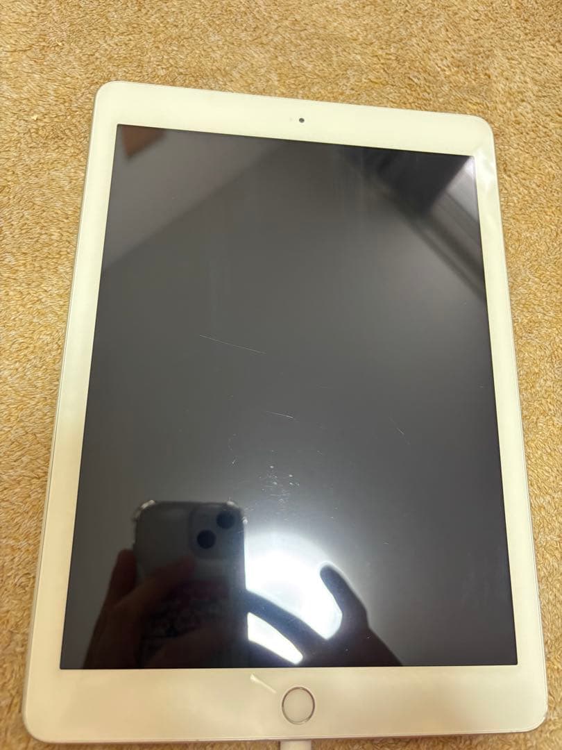 iPad（ 第5世代/2017）Cellular SIMロック解除済み