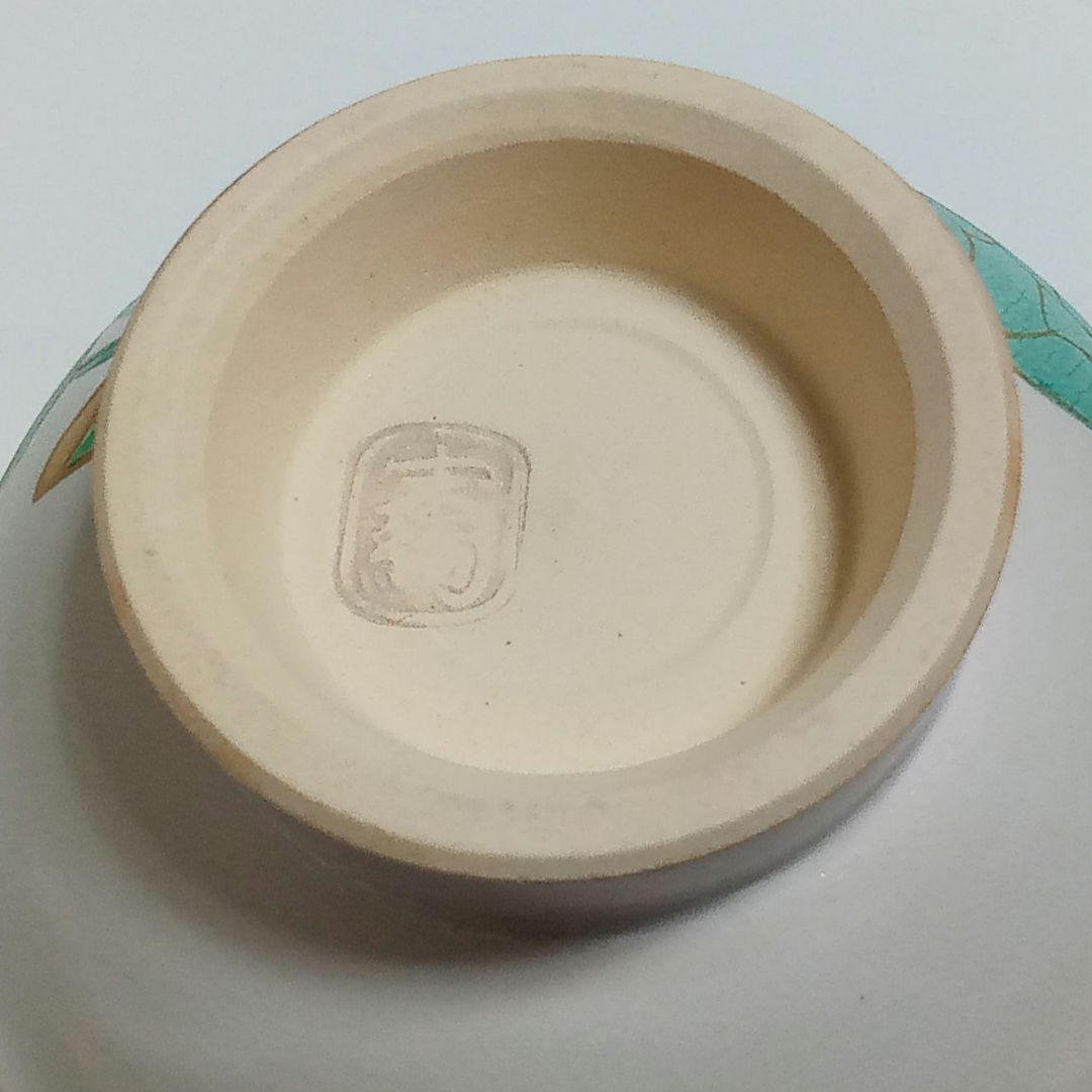 抹茶茶碗　白釉　「蓮」　水出宋絢