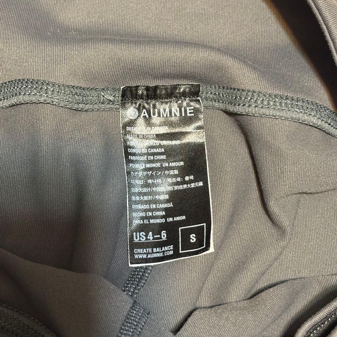 M相当【美品】AUMNIEアムニー レギンス グレー 8部丈 カッティング