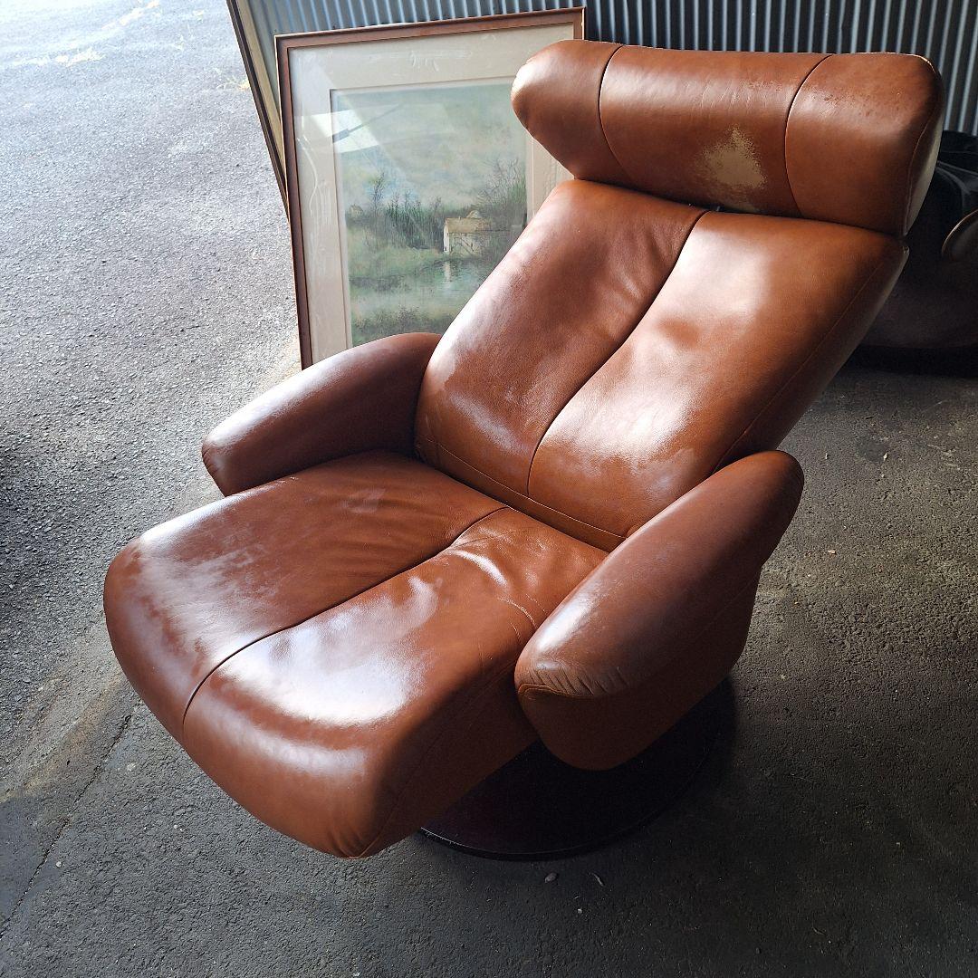 NITORI　ひとりがけソファー　リクライニング　オットマン　本革