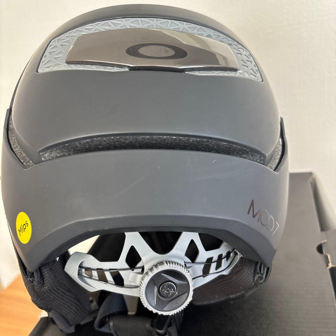 OAKLEY　MOD7　オークリー　スノーボード ヘルメット　スキー