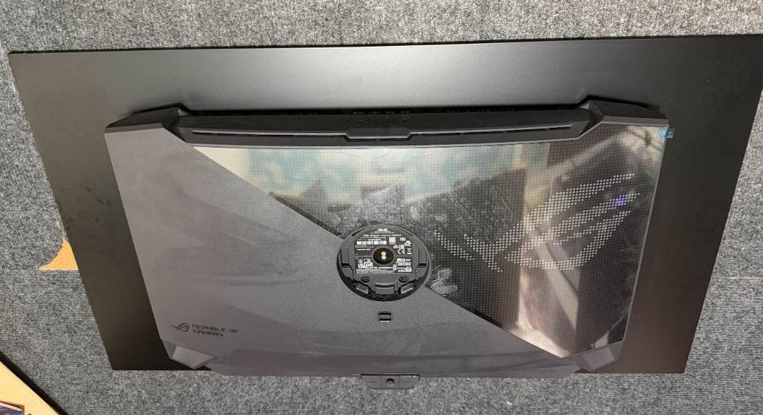 と*し様 ASUS ROG Swift OLED PG32UCDP