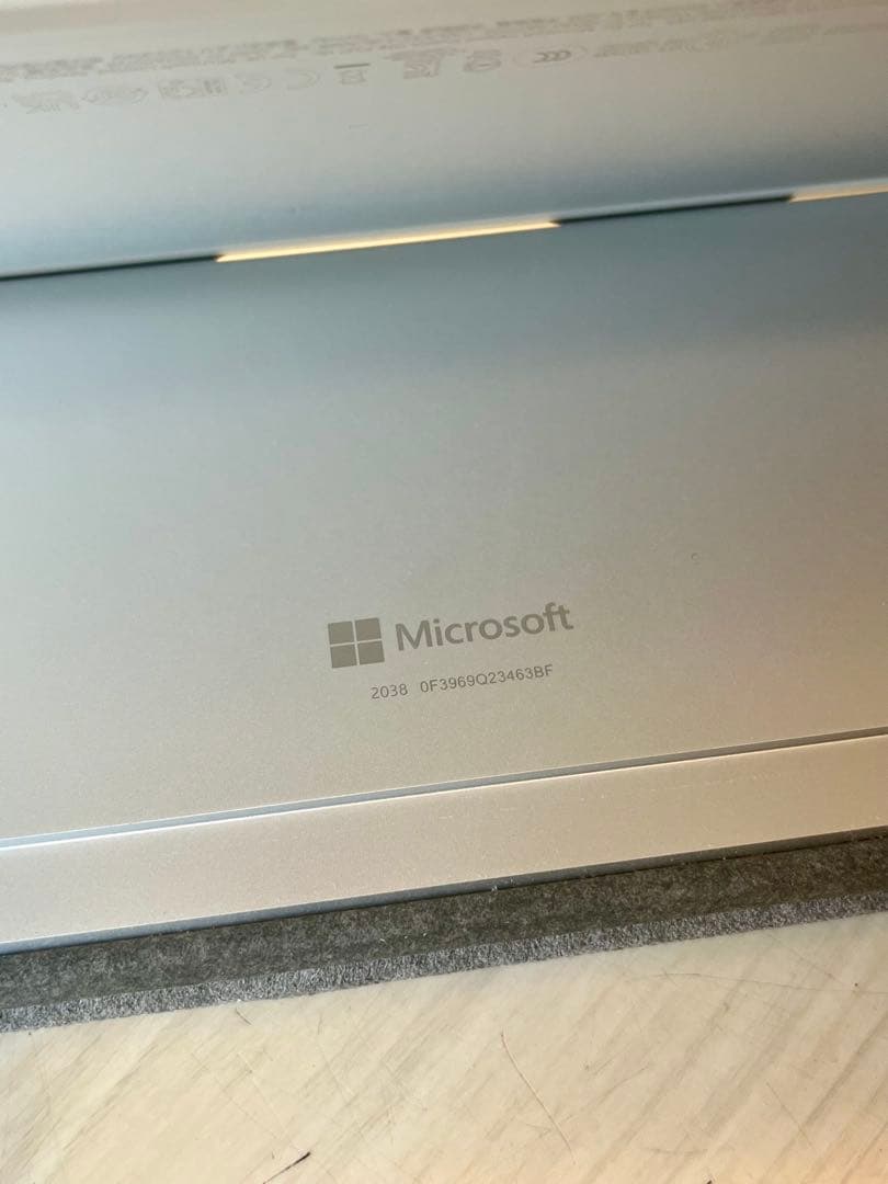 Surface Pro 9 i5/8GB/128GB 純正美品